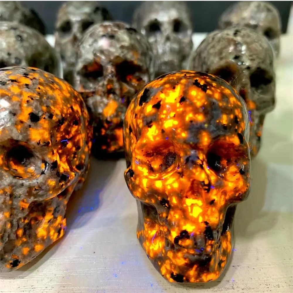 Estatua de calavera tallada Ub - Fire Starting Kit reseña y precio